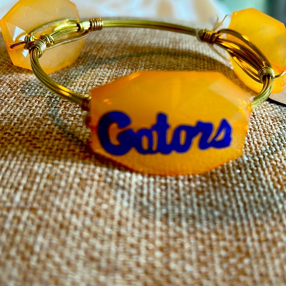 Gator bangle